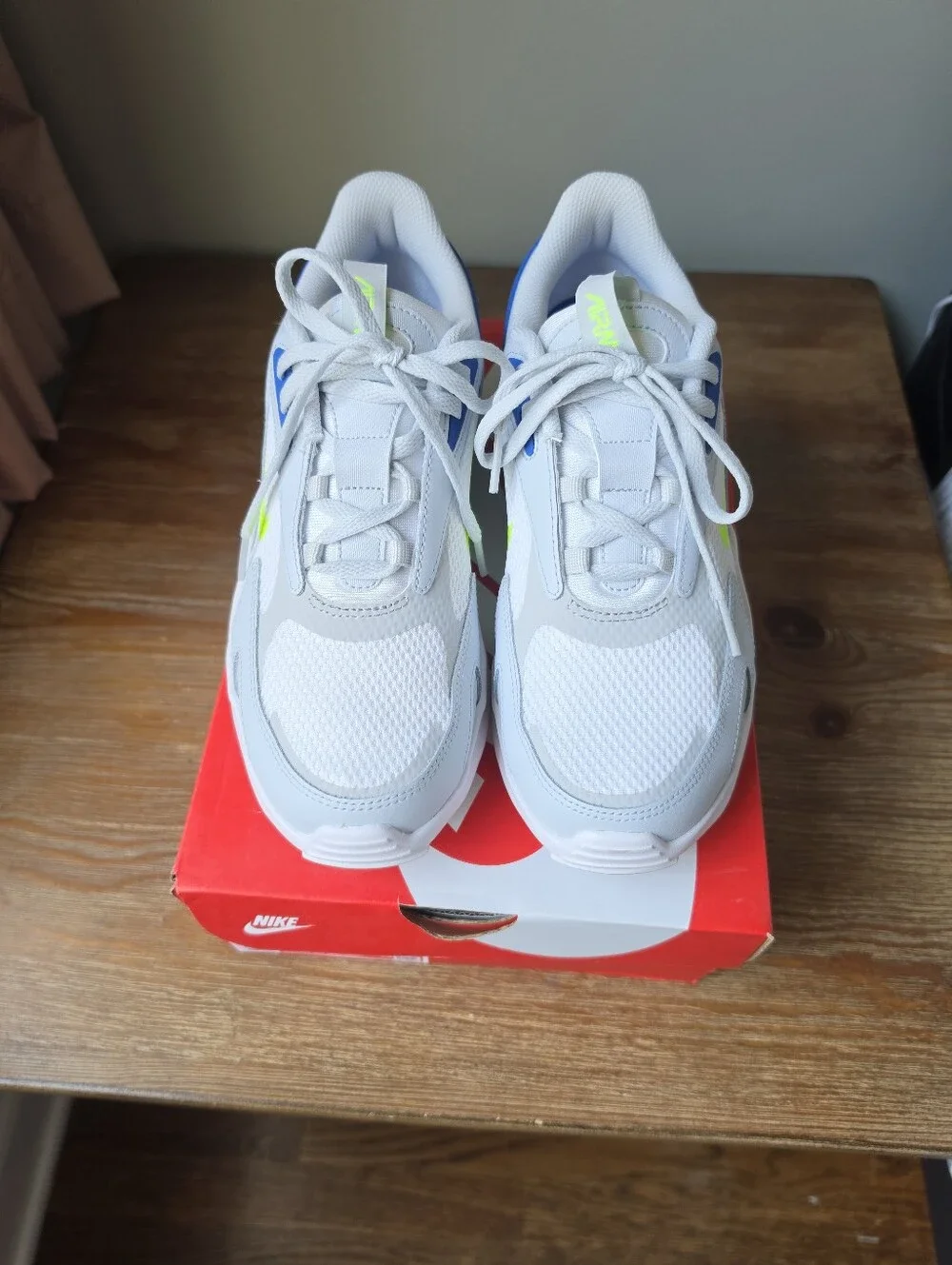Nike Air Max Volts 6Y